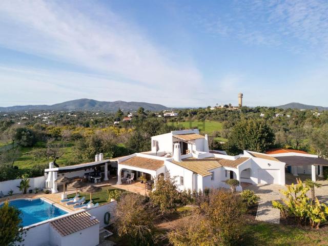 Moradia, Moncarapacho