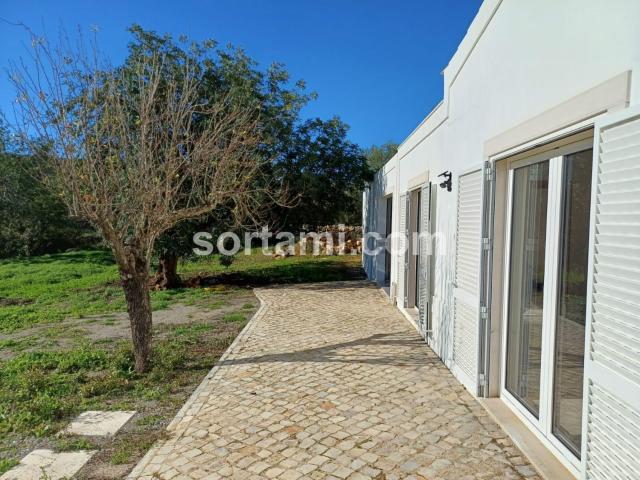 Moradia, Moncarapacho