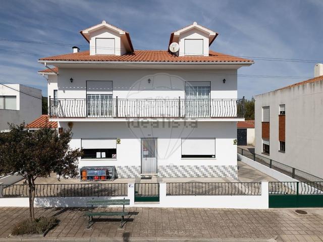 Moradia, Montalvo