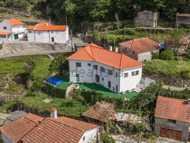 Moradia, Monte e Queimadela