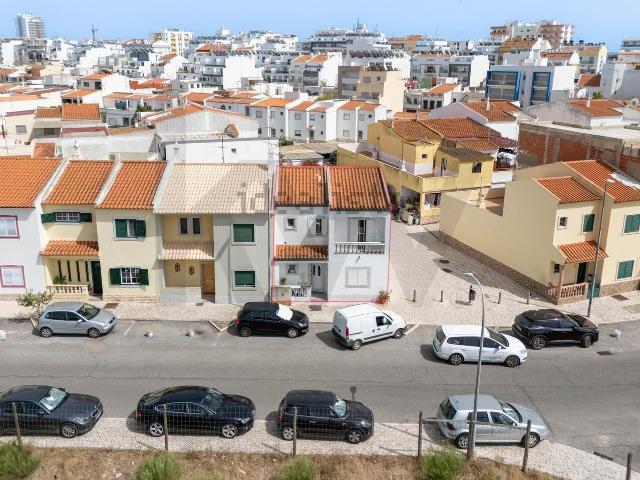 Moradia, Monte Gordo