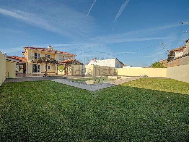 Moradia, Monte