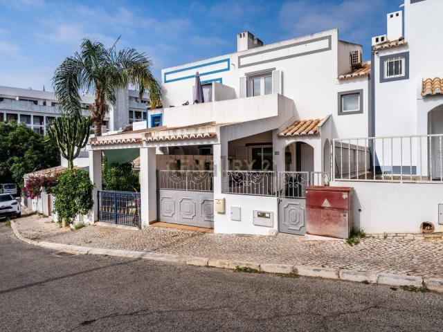 Moradia, Montechoro, Albufeira e Olhos de Água