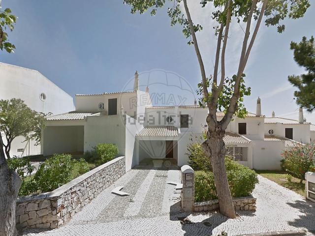 Moradia, Montechoro, Albufeira e Olhos de Água