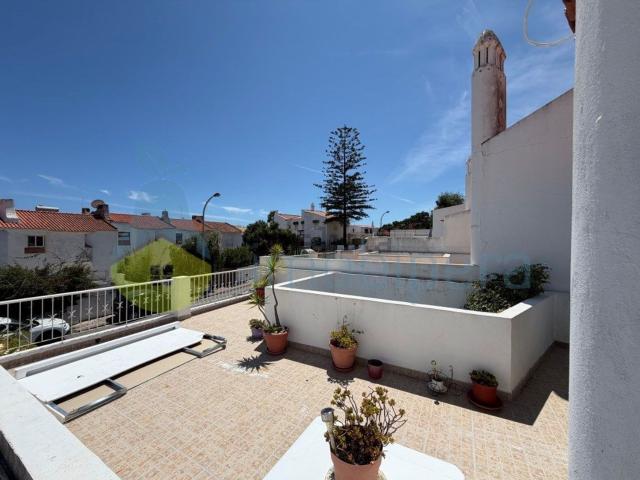 Moradia, Montechoro, Albufeira e Olhos de Água