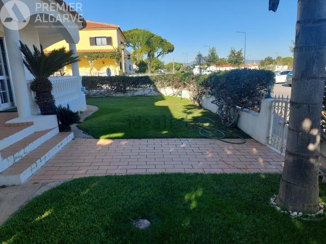 Moradia, Montenegro