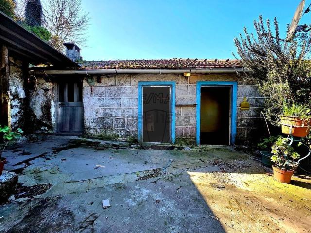 Moradia, Mosteiro
