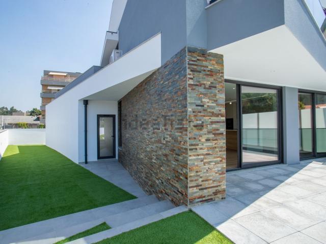 Moradia, Moreira