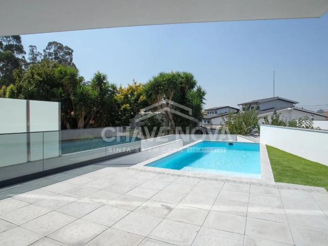 Moradia, Moreira