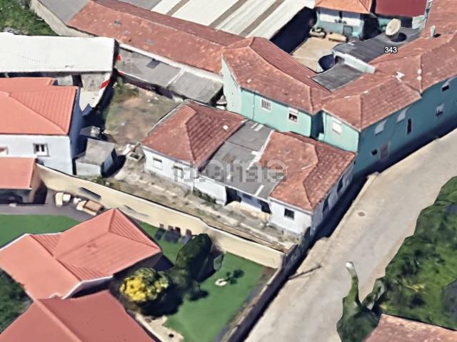 Moradia, Moreira