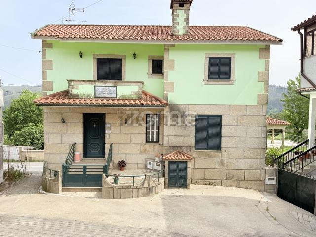 Moradia, Moreira do Rei e Várzea Cova