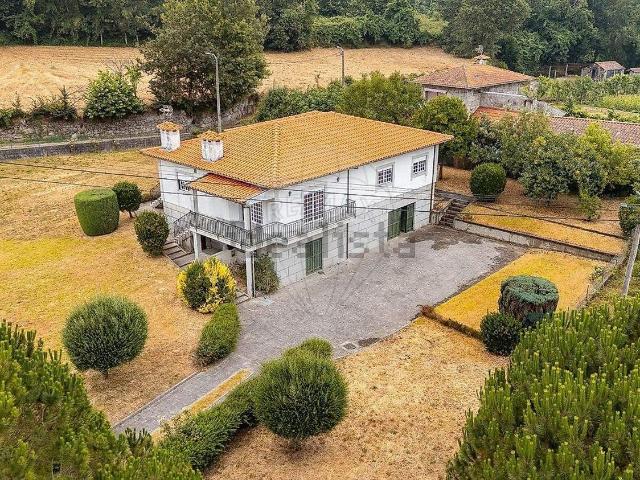 Moradia, Moreira do Rei e Várzea Cova