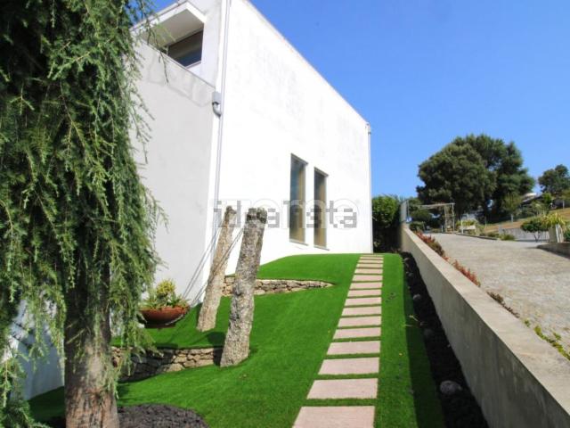 Moradia, Moreira de Cónegos
