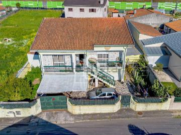 Moradia, Mozelos