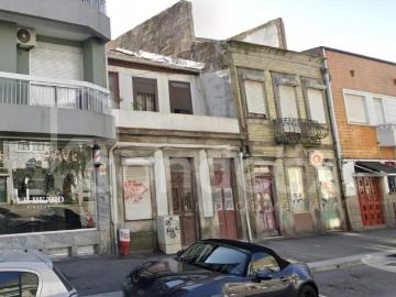 Moradia na Av. Fernão Magalhães, Porto 0m² Campanhã