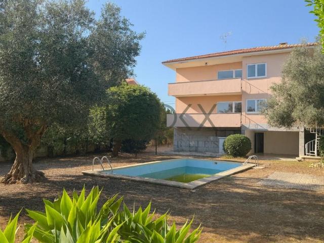 Moradia na Parede, Bairro de Santa Teresinha 0m² Carcavelos e Parede