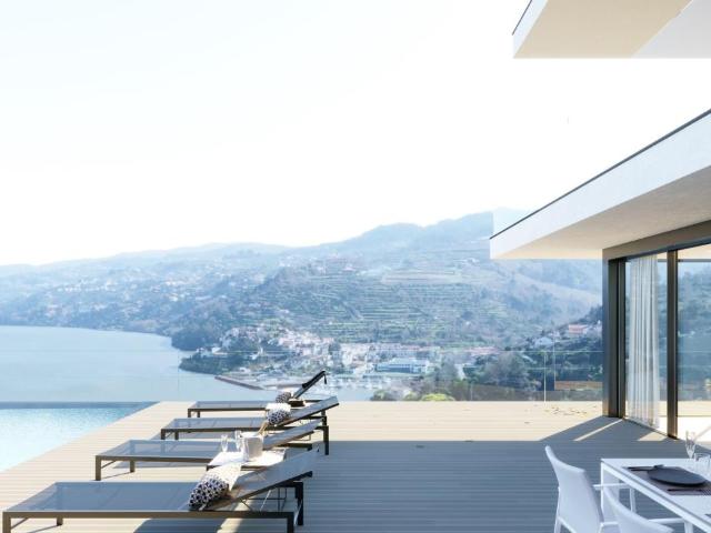 Moradia na Região Vinícola | Vistas para o Rio | 5 Suítes |. 1114m² Ancede e Ribadouro
