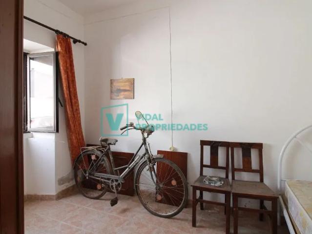 Moradia na Vila com quintal