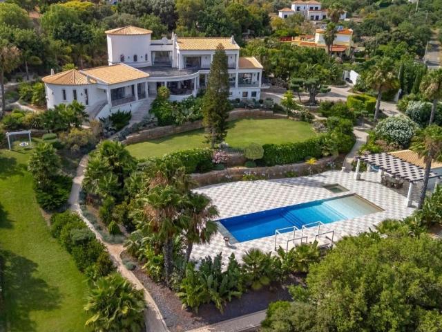 Moradia nas belas colinas 830m² Loulé São Clemente
