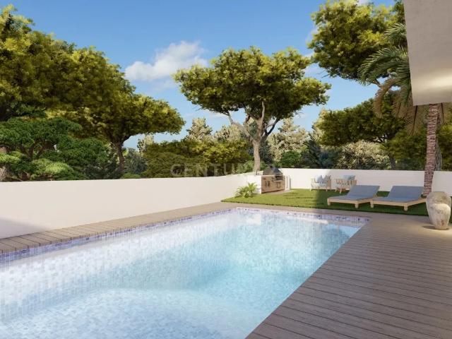 Moradia no Algarve com Piscina, junto ao Parque Natural da R. 305m² Montenegro