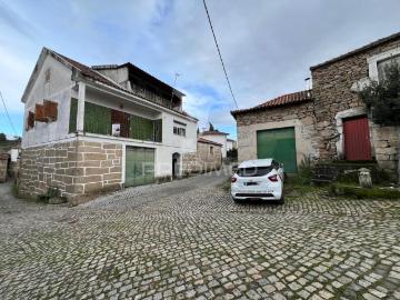 Moradia no Centro de Bouça Mirandela