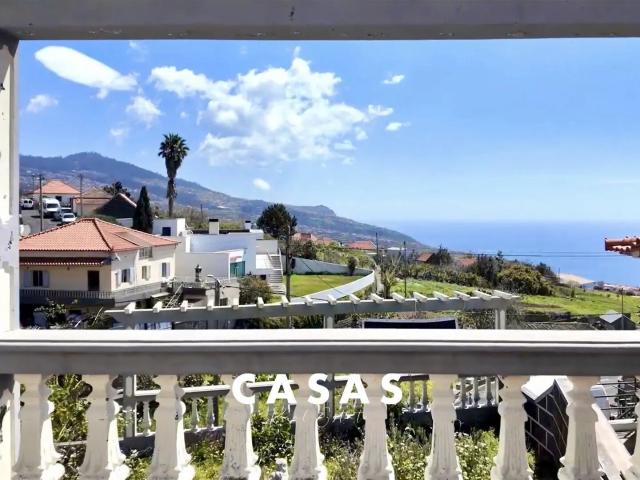 Moradia no Estreito da Calheta, Ilha da Madeira Moradia T3 l. 179m² Estreito Da Calheta