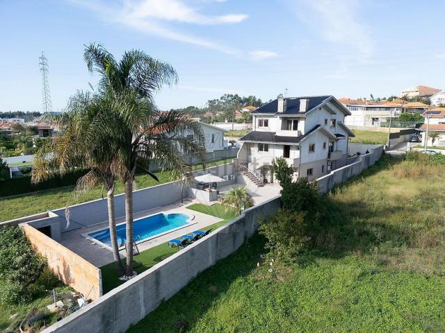 Moradia, Nogueira da Regedoura