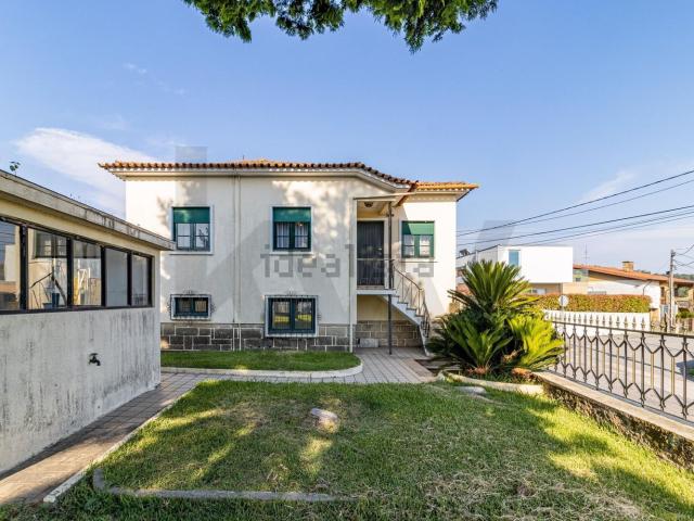 Moradia, Nogueira da Regedoura
