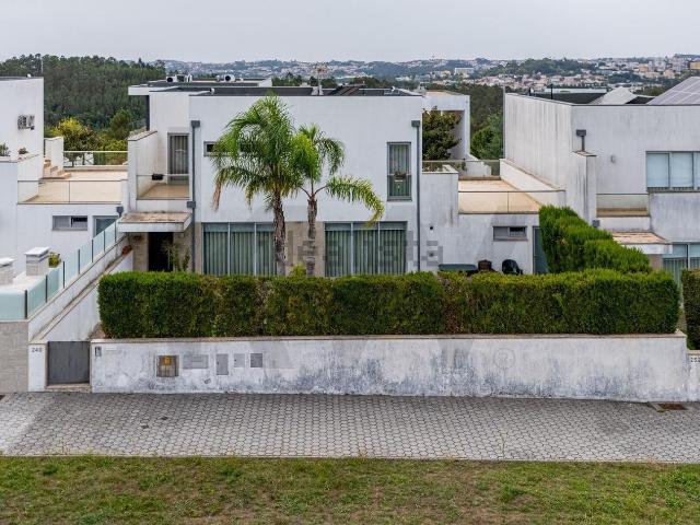 Moradia, Nogueira do Cravo
