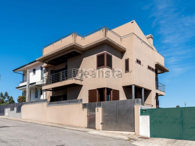 Moradia, Coronado