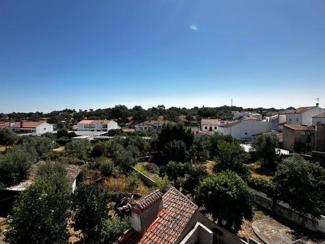 Moradia, Nossa Senhora Graça Póvoa Meadas