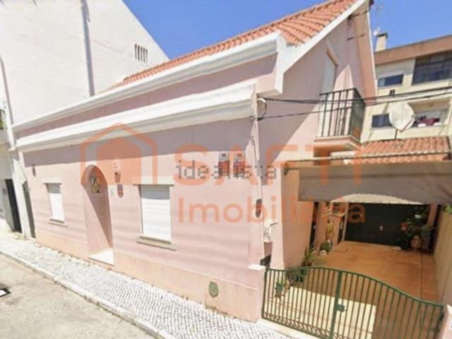 Moradia, Nossa Senhora de Fátima