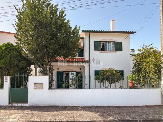 Moradia, Nossa Senhora de Fátima