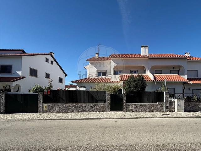Moradia, Nossa Senhora de Fátima