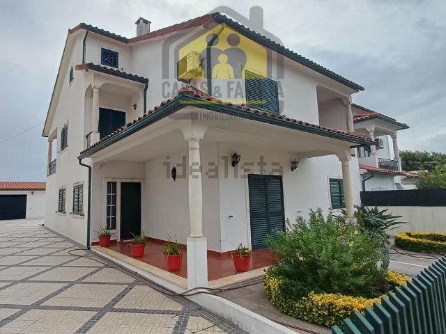 Moradia, Nossa Senhora de Fátima
