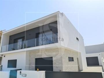 Moradia, Nossa Senhora de Fátima