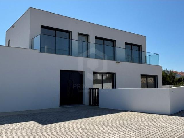Moradia nova com vista mar Espartal Aljezur