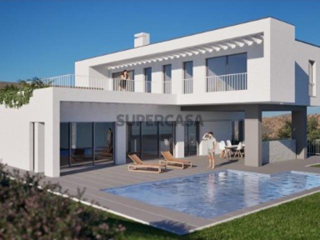 Moradia Nova de Luxo em Vale Judeu T3 + 1