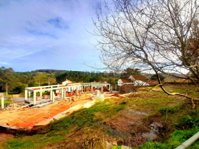 Moradia Nova Estilo Tradicional Português Torre Salir de Matos Caldas da Rainha
