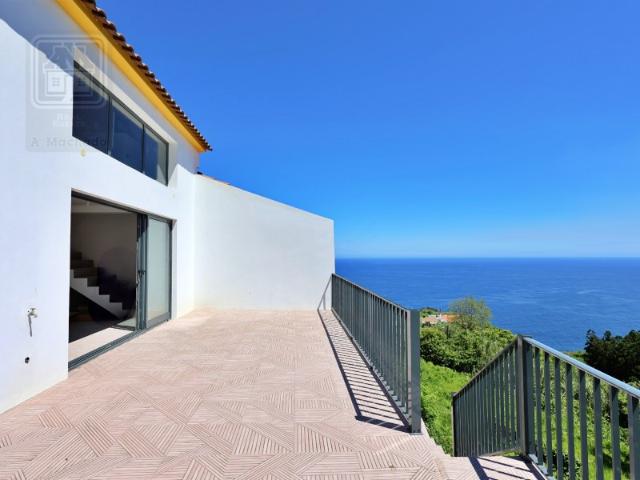 MORADIA NOVA para venda, com vista mar, Santana, Nordeste, Ilha de São Miguel, Açores