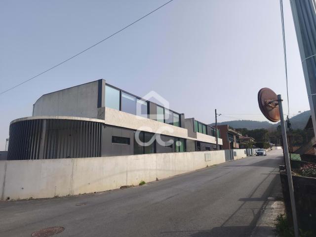 Moradia Nova T3 com 3 Suites – Santo Tirso
