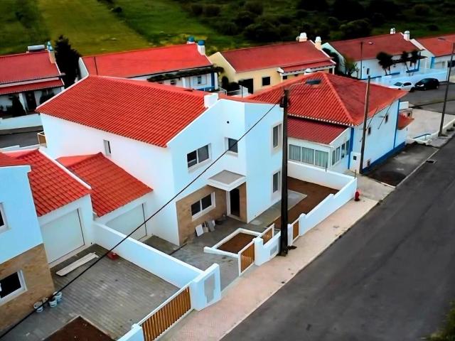 Moradia Nova T3 em Alvarinhos, São João das Lampas 196m² São João das Lampas e de Terrugem
