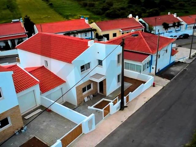 Moradia Nova T3 em Alvarinhos, São João das Lampas 196m² São João das Lampas e de Terrugem