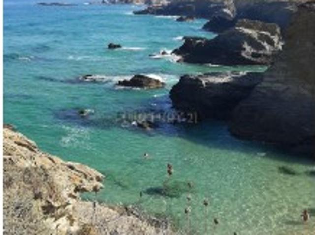 Moradia Nova T3 no Centro de Porto Covo, a 5 Minutos a Pé da Praia Grande