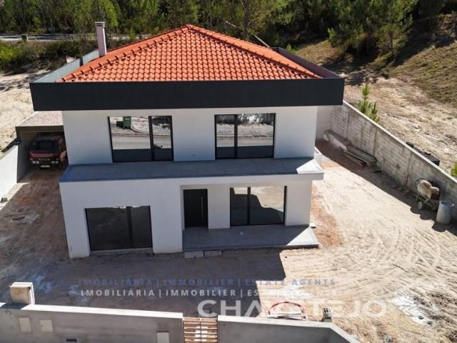 Moradia Nova T4 em Ansião 0m² Ansião