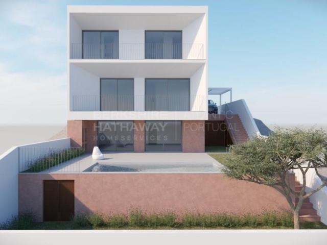 Moradia Nova T5 com Piscina e Vista Rio Tejo, em Fonte Santa. 200m² Vialonga