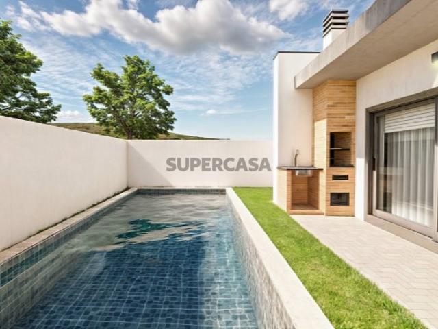 Moradia Nova Térrea T4 com Piscina Pinhal do General
