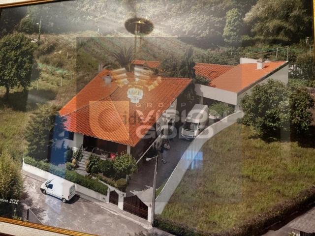 Moradia, Oliveira de Azeméis Santiago da Riba Ul Ul Macinhata da Seixa Madail