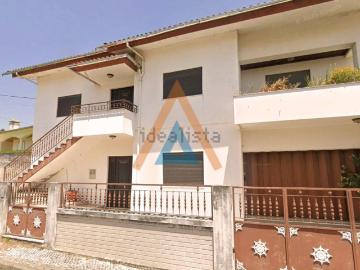 Moradia, Oliveira de Azeméis Santiago da Riba Ul Ul Macinhata da Seixa Madail