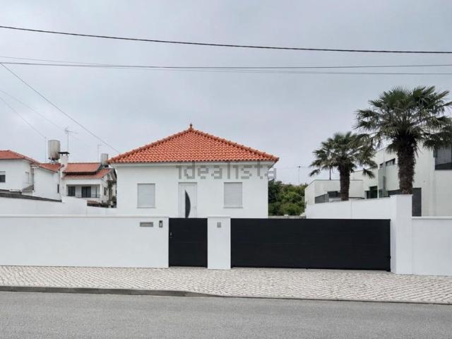 Moradia, Oliveira de Azeméis Santiago da Riba Ul Ul Macinhata da Seixa Madail